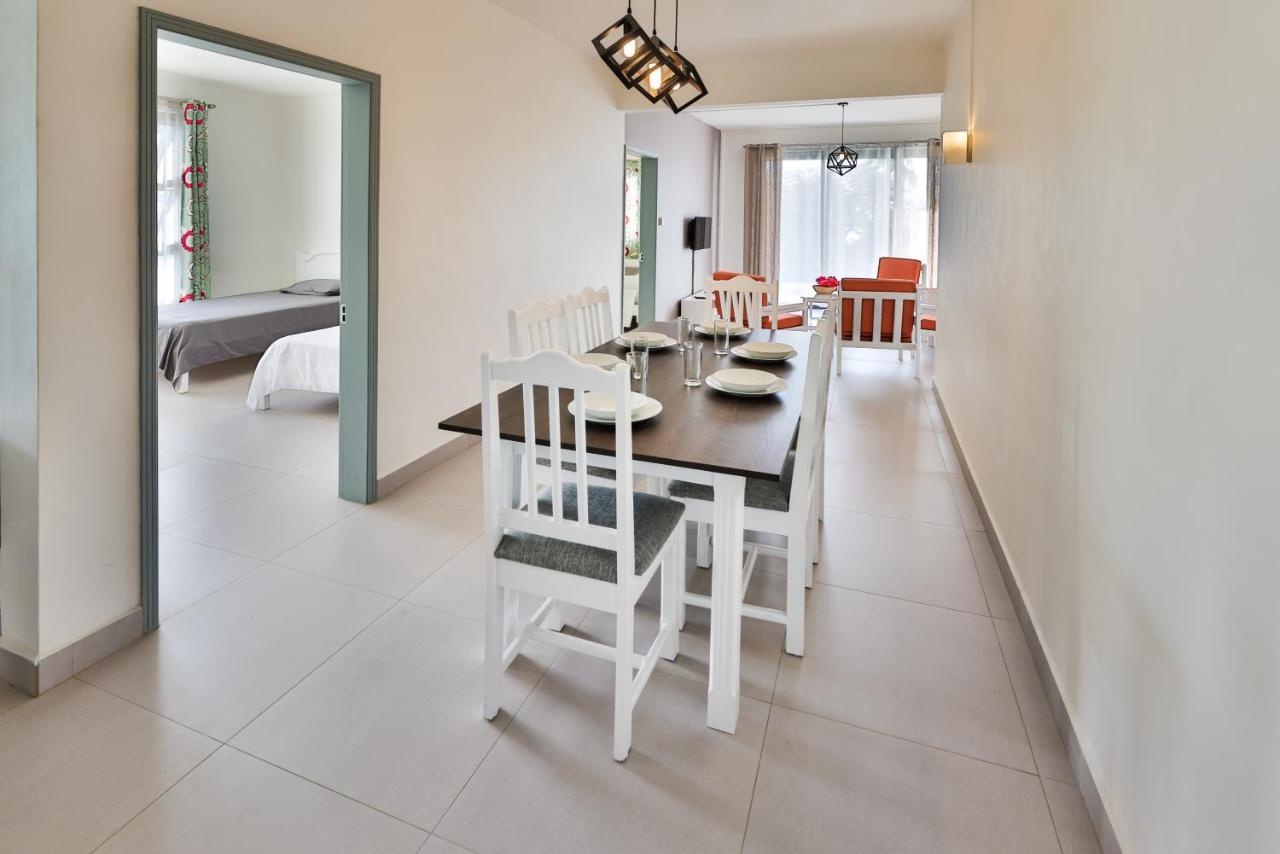 Oceanbreeze Apartments Mont Choisy Luaran gambar